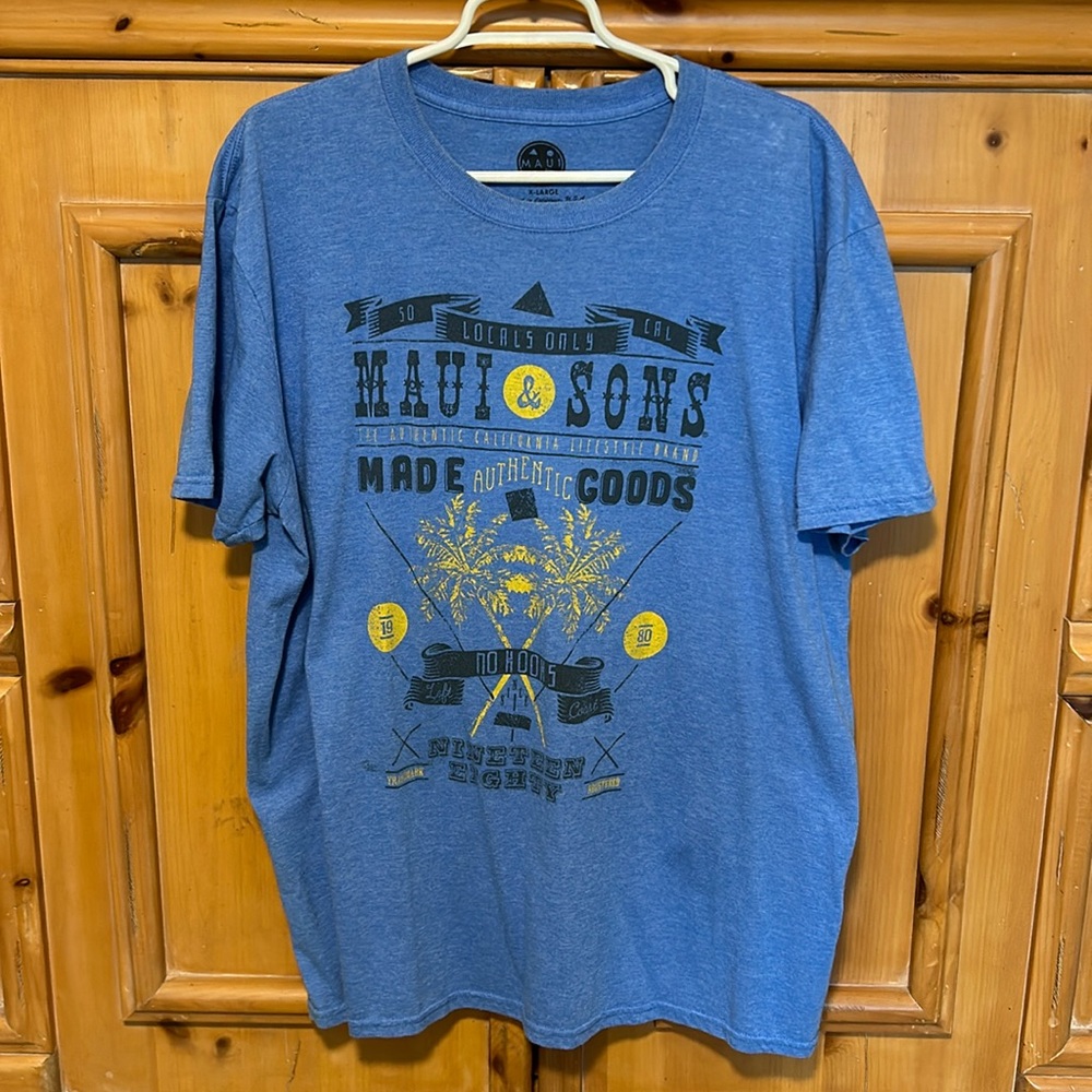 Maui & Sons shirt. Size XL